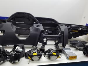 Usados Juego y módulo de airbag Mercedes E (W212) Precio € 400,00 Norma de margen ofrecido por Autorec. Gebr. Prins b.v.