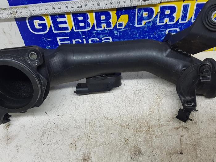 Turbo hose from a Fiat 500 (312) 0.9 TwinAir 85 2011