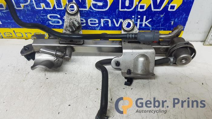Usagé Système d'injection Renault Clio IV (5R) 0.9 Energy TCE 90 12V Prix € 25,00 Règlement à la marge proposé par Autorec. Gebr. Prins b.v.