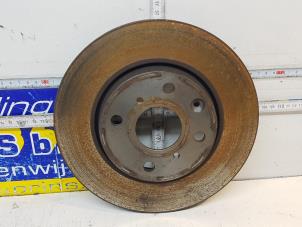 Used Front brake disc Peugeot 108 1.0 12V Price € 15,00 Margin scheme offered by Autorec. Gebr. Prins b.v.