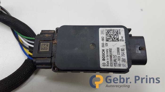 Lambda probe from a Opel Crossland (X) 1.5 CDTI 100 2019