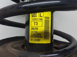 Used Front shock absorber rod, left Chevrolet Orlando (YYM/YYW) 1.8 16V VVT Price € 50,00 Margin scheme offered by Autorec. Gebr. Prins b.v.