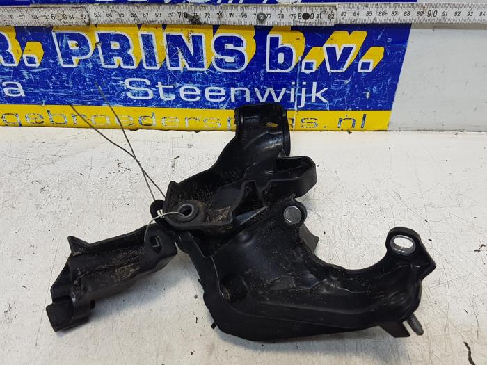 Support (miscellaneous) from a Opel Crossland/Crossland X 1.5 CDTI 100 2019