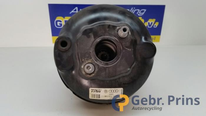 Usagé Servo frein Audi A4 Avant (B8) 3.0 TDI V6 24V Quattro Prix € 50,00 Règlement à la marge proposé par Autorec. Gebr. Prins b.v.