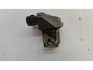Used Cooling fin relay Renault Clio IV Estate/Grandtour (7R) 1.5 Energy dCi 90 FAP Price € 27,50 Margin scheme offered by Autorec. Gebr. Prins b.v.