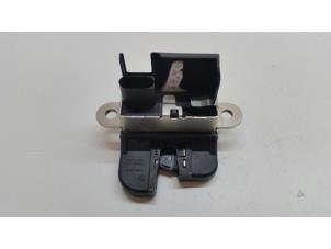 Used Tailgate lock mechanism Skoda Citigo 1.0 12V Price € 20,00 Margin scheme offered by Autorec. Gebr. Prins b.v.