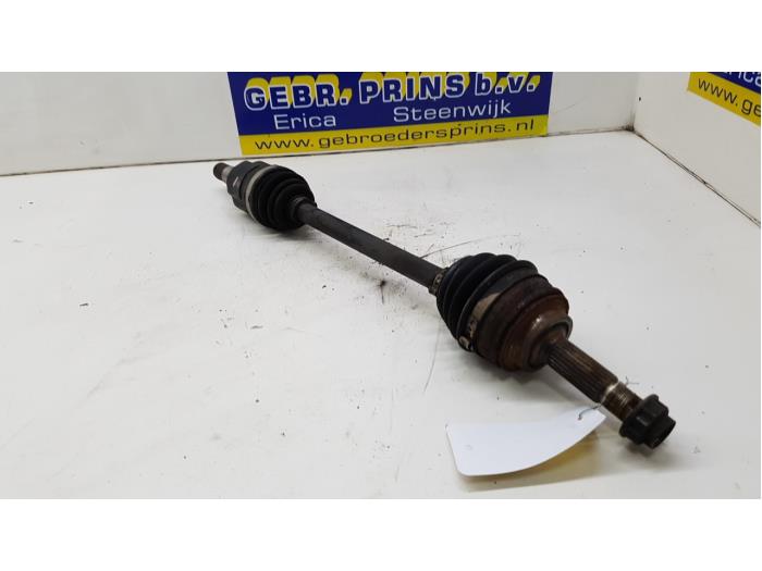 Front drive shaft, left from a Toyota Yaris (P1) 1.0 16V VVT-i 2003