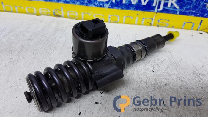 Injector (diesel) Volkswagen Golf V 2.0 TDI 16V - 03G130073G BKD BOSCH