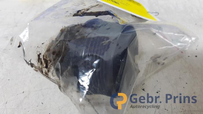Begagnade Oljefilterlock Opel Vivaro 2.0 CDTI Pris € 24,20 Inklusive moms erbjuds av Autorec. Gebr. Prins b.v.