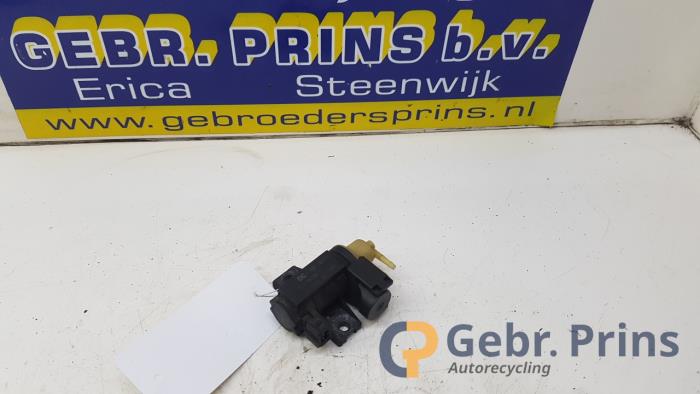 Usagé Régulateur pression turbo Renault Megane III Grandtour (KZ) 1.5 dCi 110 Prix € 20,00 Règlement à la marge proposé par Autorec. Gebr. Prins b.v.