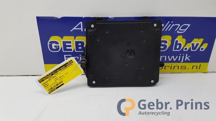 Gebrauchte Steuergerät Body Control Renault Megane III Grandtour (KZ) 1.5 dCi 110 Preis € 40,00 Margenregelung angeboten von Autorec. Gebr. Prins b.v.