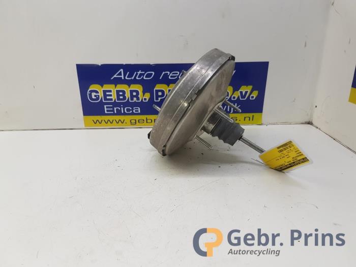 Usagé Servo frein Renault Twingo III (AH) 0.9 Energy TCE 90 12V Prix € 35,00 Règlement à la marge proposé par Autorec. Gebr. Prins b.v.
