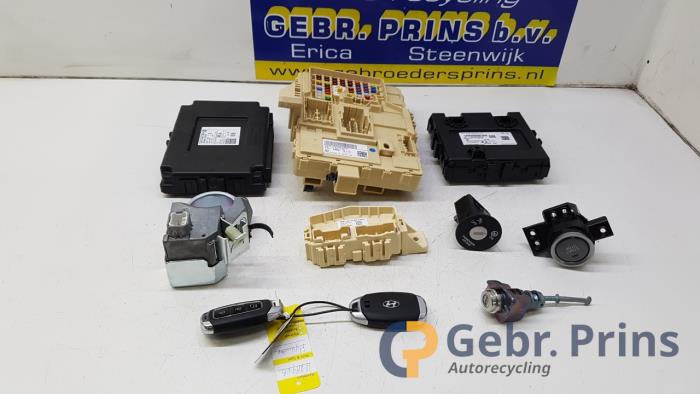 Used Ignition lock + computer Hyundai Kona (OS) 64 kWh Price € 250,00 Margin scheme offered by Autorec. Gebr. Prins b.v.