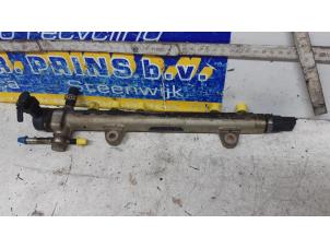 Used Fuel injector nozzle Opel Combo (Corsa C) 1.7 CDTi 16V Price € 25,00 Margin scheme offered by Autorec. Gebr. Prins b.v.