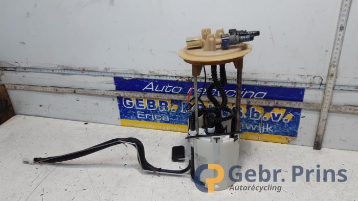 Gebrauchte Kraftstoffpumpe Elektrisch Volkswagen Crafter Preis € 72,60 Mit Mehrwertsteuer angeboten von Autorec. Gebr. Prins b.v.
