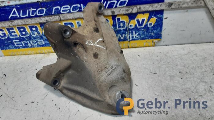 Used Engine mount Volkswagen Crafter Price € 24,20 Inclusive VAT offered by Autorec. Gebr. Prins b.v.