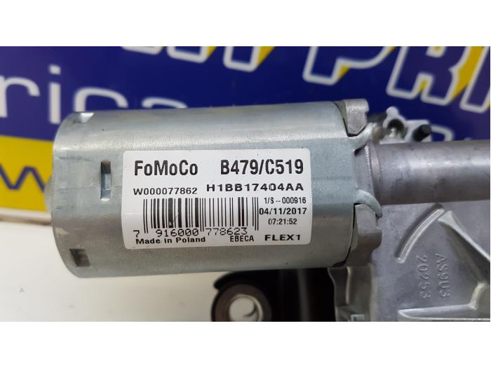 Rear wiper motor from a Ford Fiesta 7 1.1 Ti-VCT 12V 85 2017