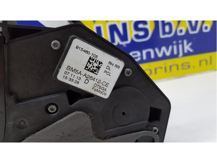 Rear door mechanism 4-door, right from a Ford Focus 3 Wagon 1.0 Ti-VCT EcoBoost 12V 125 2014
