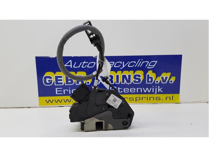 Rear door mechanism 4-door, right from a Ford Focus 3 Wagon 1.0 Ti-VCT EcoBoost 12V 125 2014