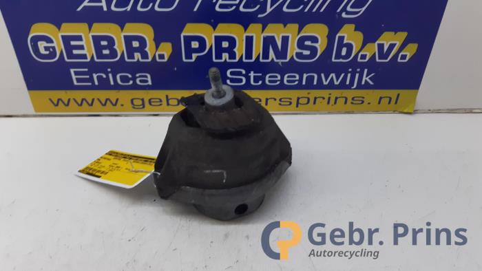 Used Engine mount BMW 5 serie (E60) 520i 24V Price € 15,00 Margin scheme offered by Autorec. Gebr. Prins b.v.