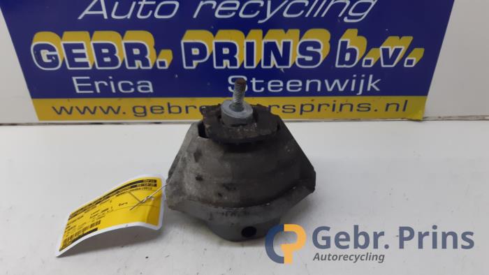 Used Engine mount BMW 5 serie (E60) 520i 24V Price € 15,00 Margin scheme offered by Autorec. Gebr. Prins b.v.