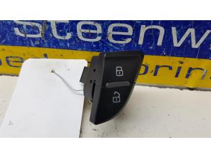 Used Central locking switch Audi A5 (8T3) 2.0 FSI 16V Price € 22,00 Margin scheme offered by Autorec. Gebr. Prins b.v.