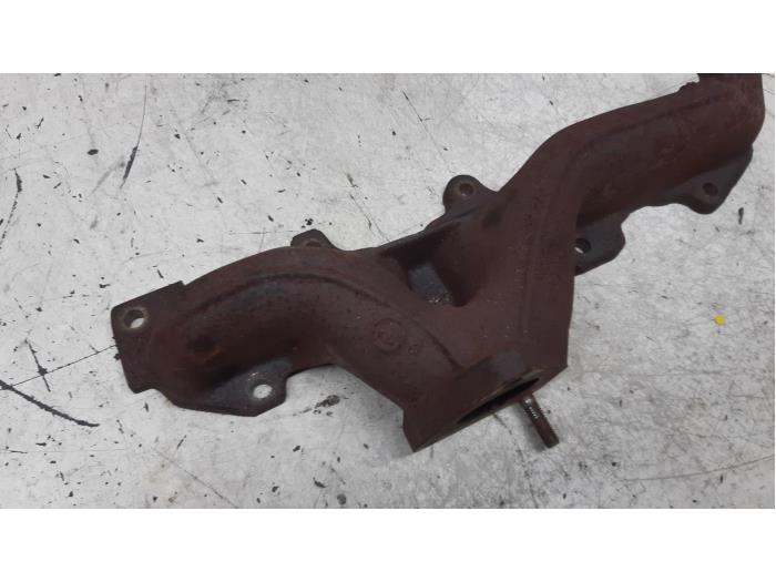 Exhaust manifold from a Volvo V50 (MW) 2.0 D 16V 2004