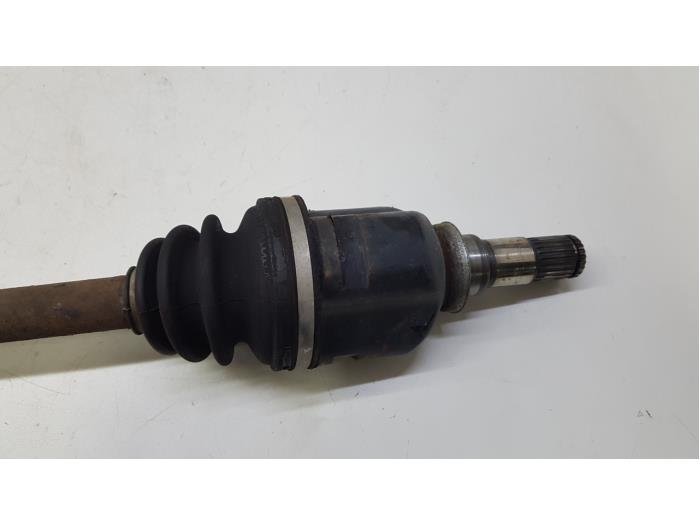 Front drive shaft, left Toyota Auris 1.4 VVT-i 16V - 4ZZFE