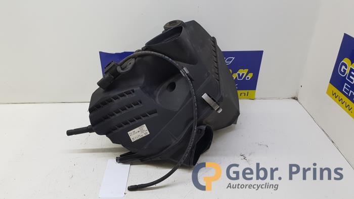 Begagnade Luftfilterhus Audi A6 Avant (C6) 3.0 TDI V6 24V Quattro Pris € 40,00 Marginaltabell erbjuds av Autorec. Gebr. Prins b.v.