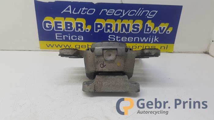 Used Engine mount Volvo XC60 I (DZ) 2.4 D3 20V AWD Price € 25,00 Margin scheme offered by Autorec. Gebr. Prins b.v.