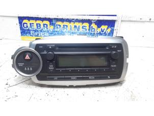 Usagé Radio Toyota Yaris III (P13) Prix € 75,00 Règlement à la marge proposé par Autorec. Gebr. Prins b.v.
