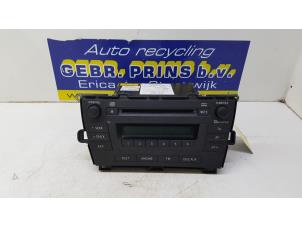 Gebrauchte Radio CD Spieler Toyota Prius (ZVW3) Preis € 150,00 Margenregelung angeboten von Autorec. Gebr. Prins b.v.