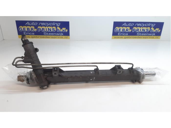 Power steering box from a BMW 1 serie (E87/87N) 118d 16V 2006