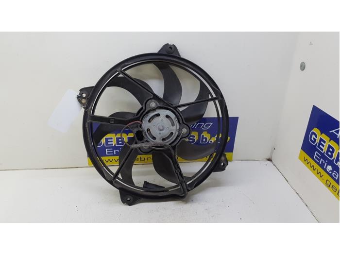 Cooling fans from a Citroen C4 Picasso 2009