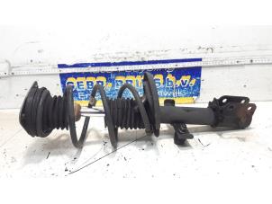 Used Front shock absorber rod, right Renault Clio IV (5R) 1.5 Energy dCi 90 FAP Price € 40,00 Margin scheme offered by Autorec. Gebr. Prins b.v.