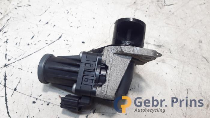 Gebrauchte AGR Ventil Renault Clio IV (5R) 1.5 Energy dCi 90 FAP Preis € 40,00 Margenregelung angeboten von Autorec. Gebr. Prins b.v.