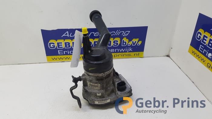 Usagé Pompe de direction Peugeot 308 SW (4E/H) 1.6 HDiF 16V Prix € 100,00 Règlement à la marge proposé par Autorec. Gebr. Prins b.v.