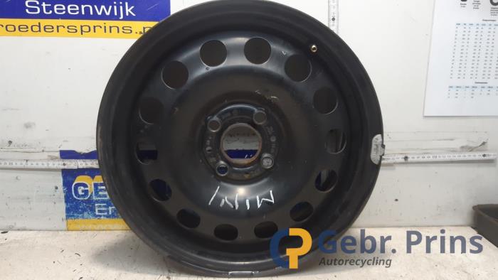 Używane Obrecz BMW Mini (R50/53) 1.6 16V One Cena € 25,00 Procedura marży oferowane przez Autorec. Gebr. Prins b.v.