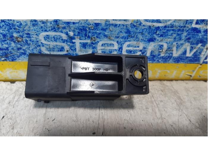 Glow plug relay from a Ford Transit 2.2 TDCi 16V Euro 5 2012
