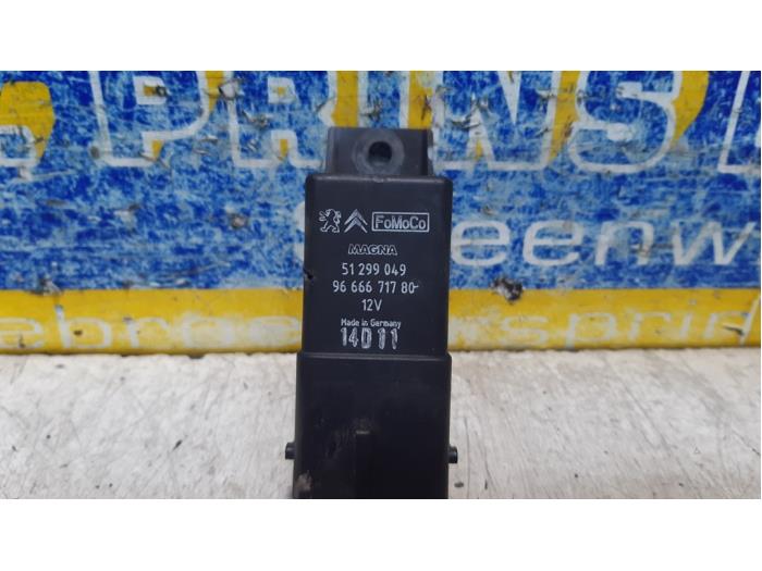 Glow plug relay from a Ford Transit 2.2 TDCi 16V Euro 5 2012