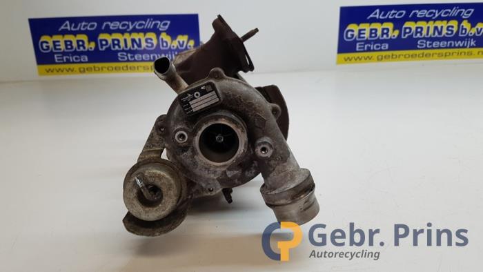 Używane Turbo Renault Megane III Grandtour (KZ) Cena € 150,00 Procedura marży oferowane przez Autorec. Gebr. Prins b.v.