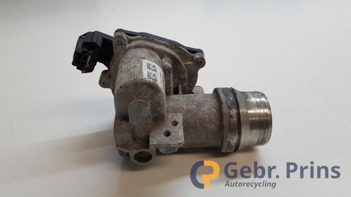 Gebrauchte Drosselklappengehäuse Renault Megane III Grandtour (KZ) Preis € 35,00 Margenregelung angeboten von Autorec. Gebr. Prins b.v.