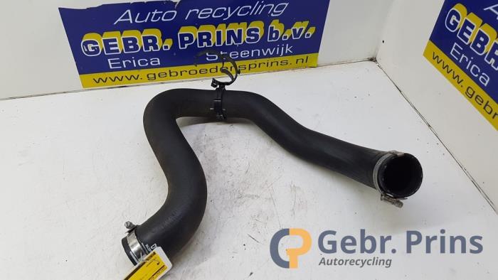 Gebrauchte Intercooler Schlauch Peugeot 508 SW (F4/FC/FJ/FR) 1.5 BlueHDi 130 Preis € 50,00 Margenregelung angeboten von Autorec. Gebr. Prins b.v.