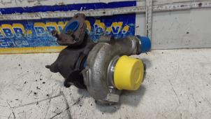 Używane Turbo Opel Vivaro 2.0 CDTI Cena € 181,50 Z VAT oferowane przez Autorec. Gebr. Prins b.v.