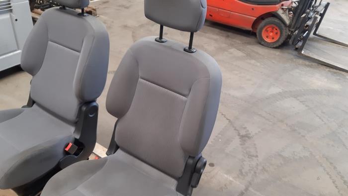 Set of upholstery (complete) from a Peugeot Partner (GC/GF/GG/GJ/GK) 1.6 HDI 75 Phase 1 2014