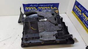 Usagé Boîte à gants Audi A5 Quattro (B8C/S) 3.0 TDI V6 24V Prix € 25,00 Règlement à la marge proposé par Autorec. Gebr. Prins b.v.