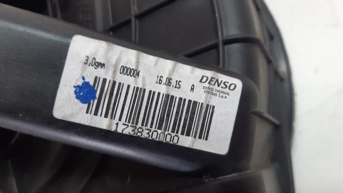 Silnik wentylatora nagrzewnicy z Renault Kangoo Express (FW) 1.5 dCi 75 FAP 2015