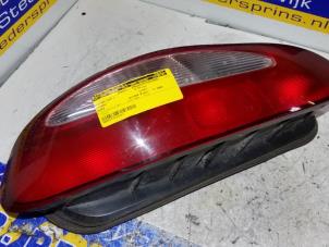 Used Taillight, left Hyundai Coupe 2.0i 16V Price € 15,00 Margin scheme offered by Autorec. Gebr. Prins b.v.