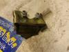 Engine mount from a Mercedes-Benz Sprinter 3t (903) 311 CDI 16V 2002