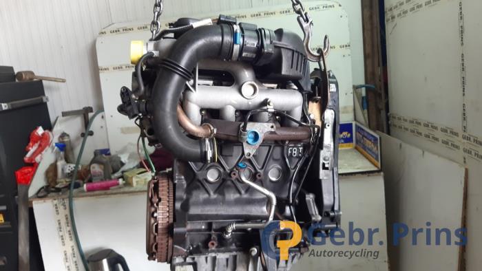 Engine from a Renault Scénic I (JA) 1.9 dCi 2003